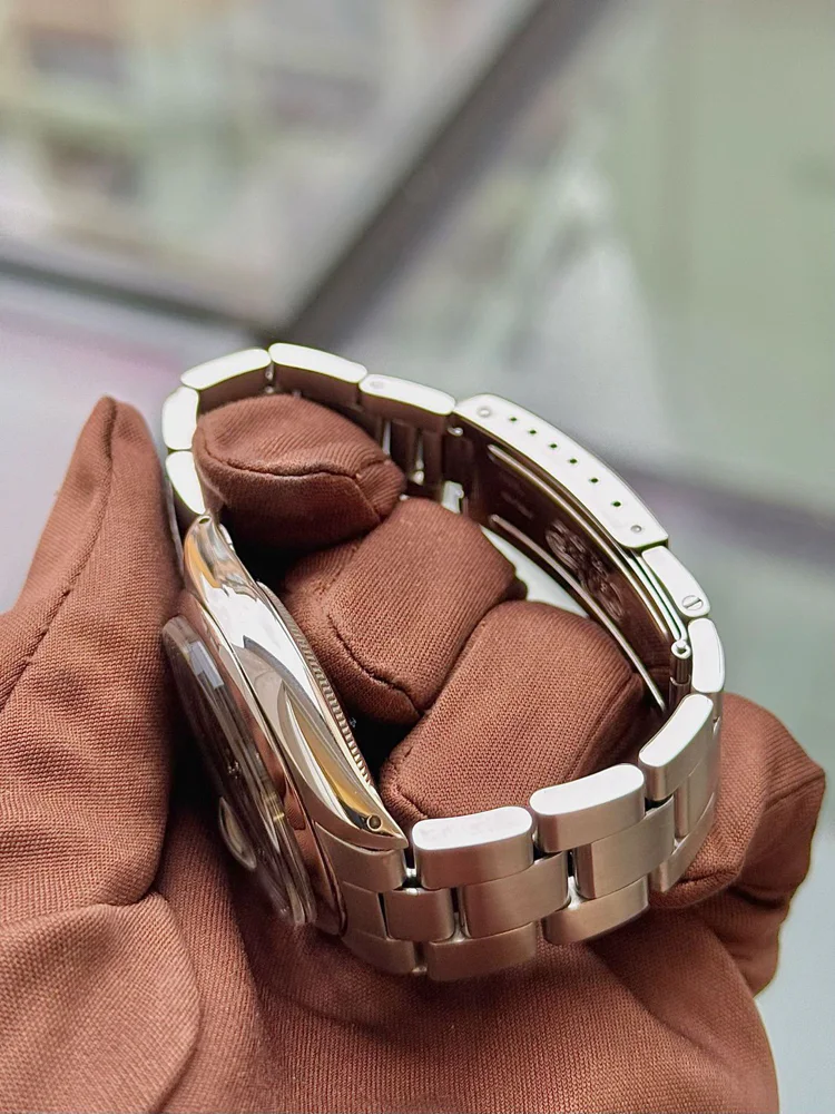 Rolex Oyster Perpetual Date box and papers 1969